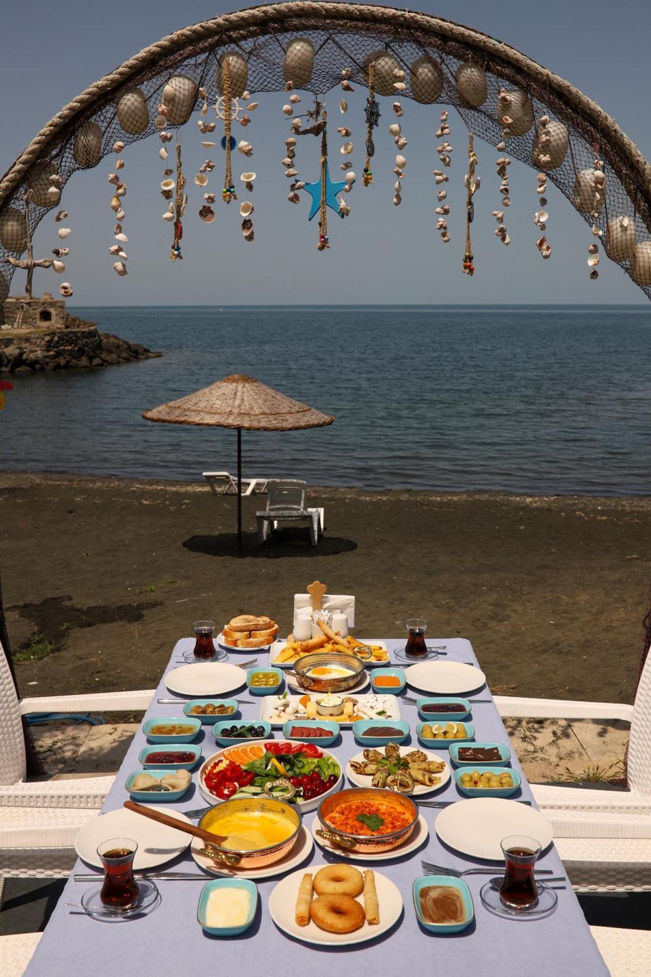 Mare Blu Hotel Трабзон Екстериор снимка