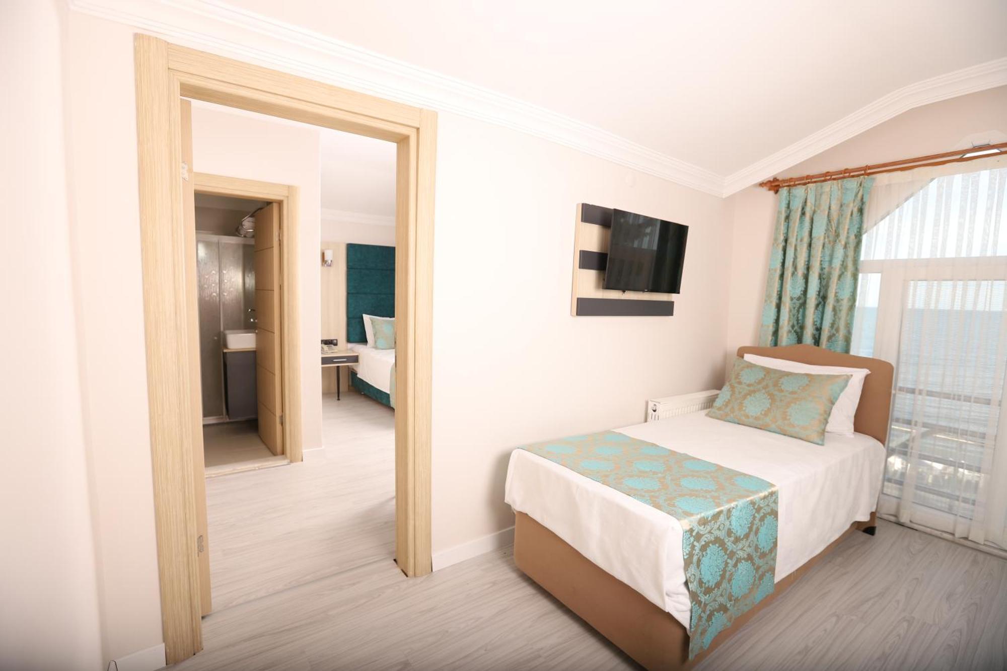 Mare Blu Hotel Трабзон Екстериор снимка